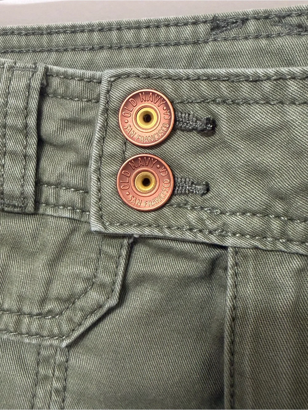 Old Navy Olive Green Pleated Utility Skirt with Button Accents girls size 8